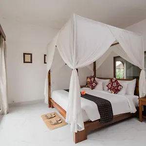  Villa Alam Puisi